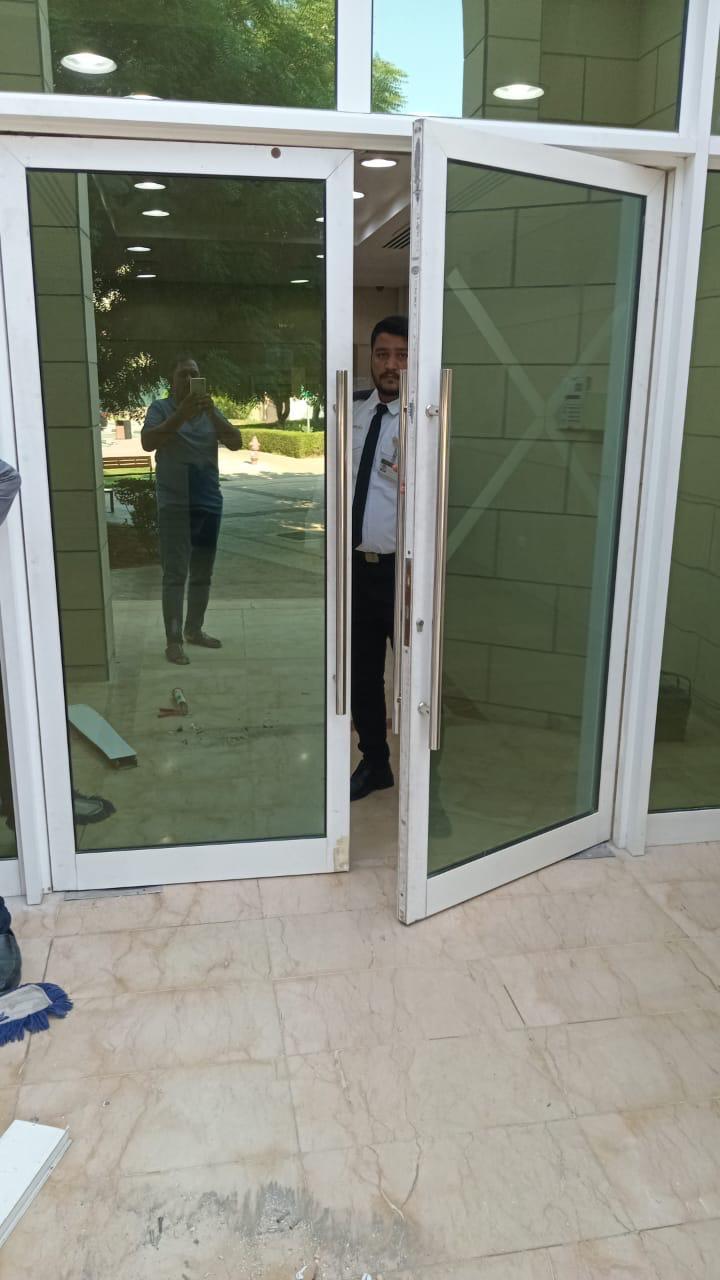 Glass & Aluminum Project 23